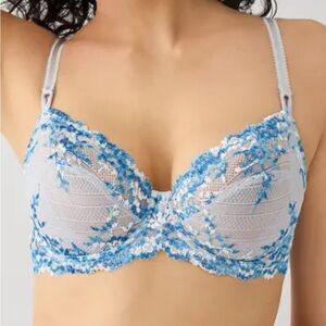 36DDD - Wacoal Blue and White Lace Bra